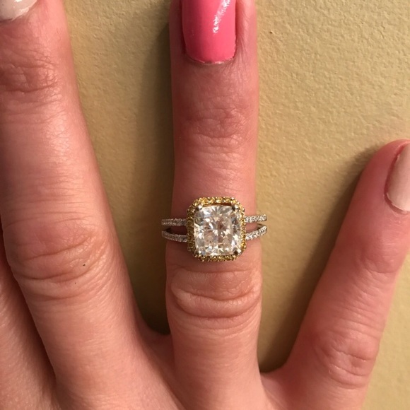 Engagement ring over 3 Carat Center stone 💍 - Picture 5 of 5